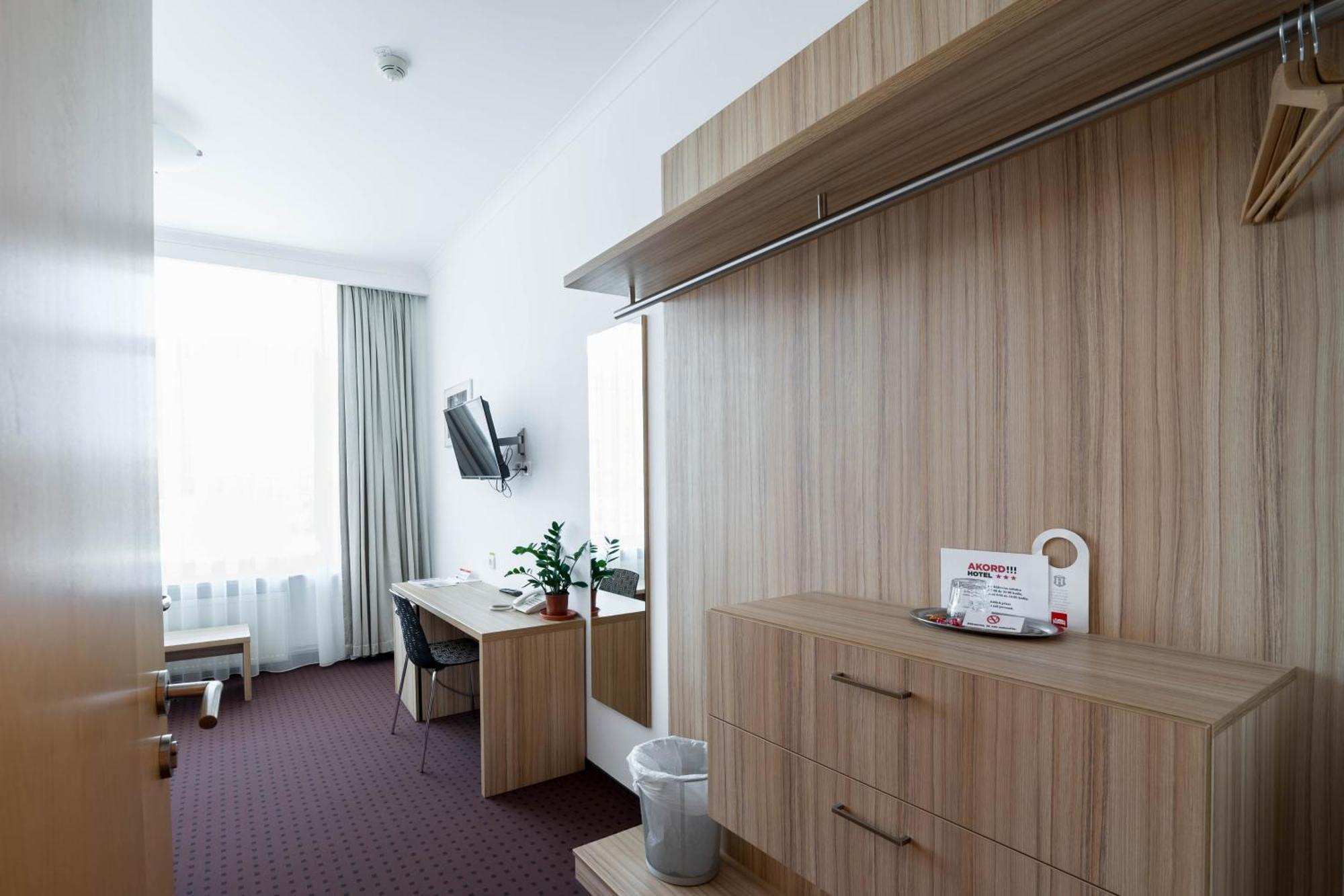 Mini Hotel Akord ออสตราวา ภายนอก รูปภาพ